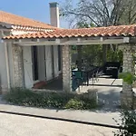 Holiday home Camille Cereste
