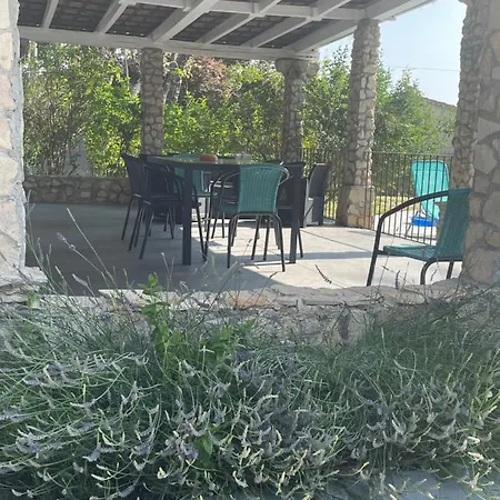 Camille 度假居 Céreste